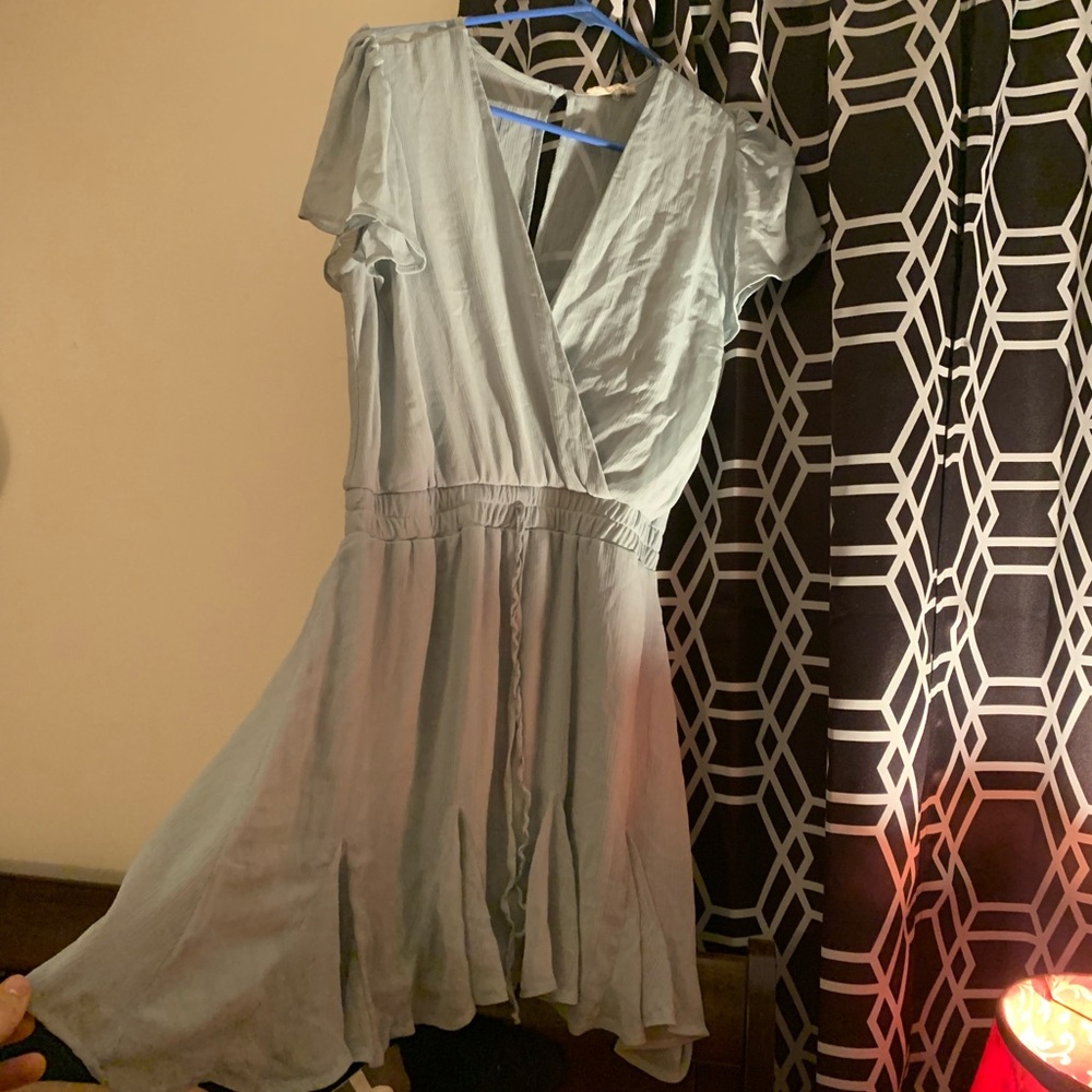 Altar’d state v-neck line flowy dress